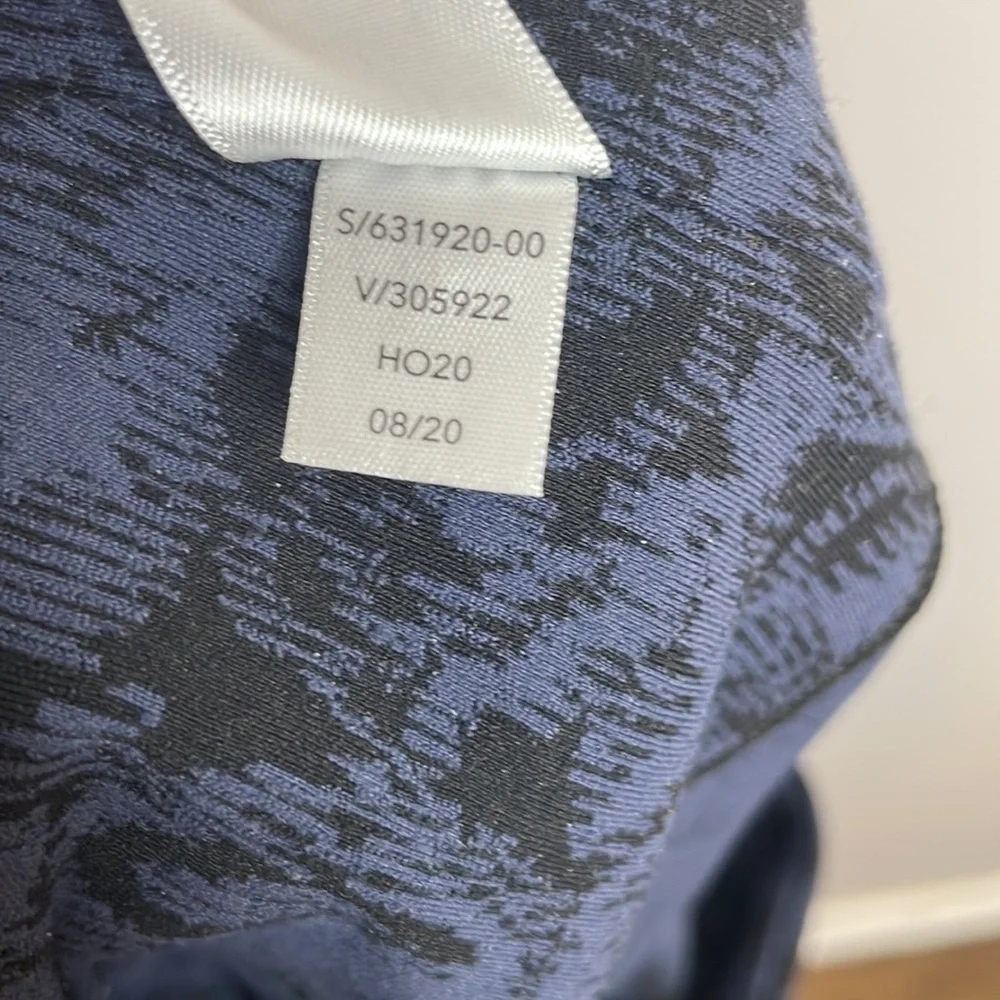 Athleta‎ | Women’s Elation Blue & Black Texture Leggings Size Large Petite